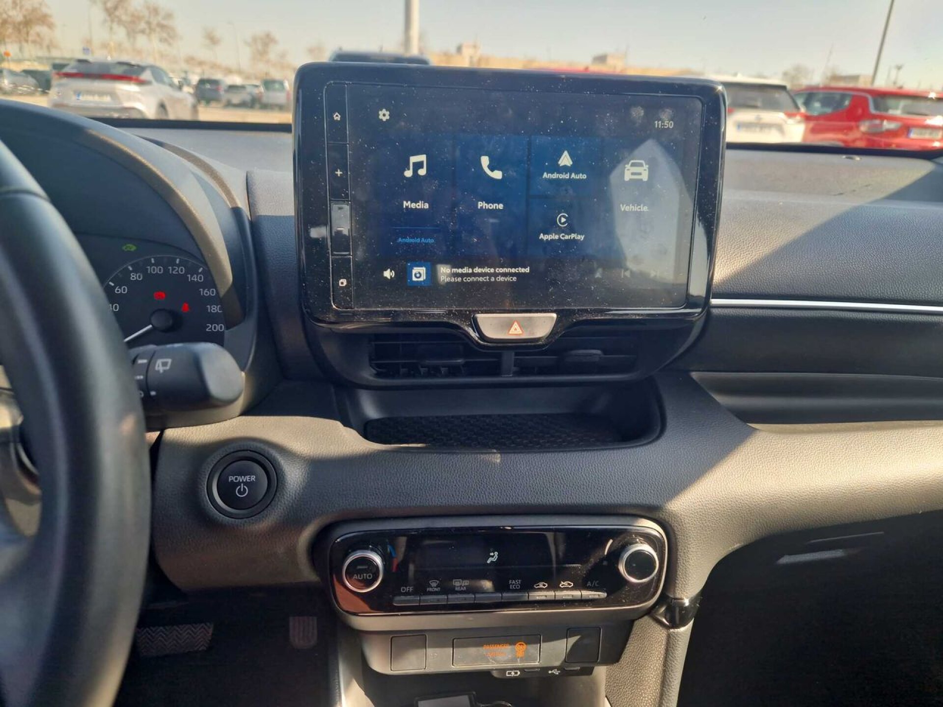 Foto 8 del anuncio Toyota Yaris 1.5 120H Active Plus  de Ocasión en Madrid