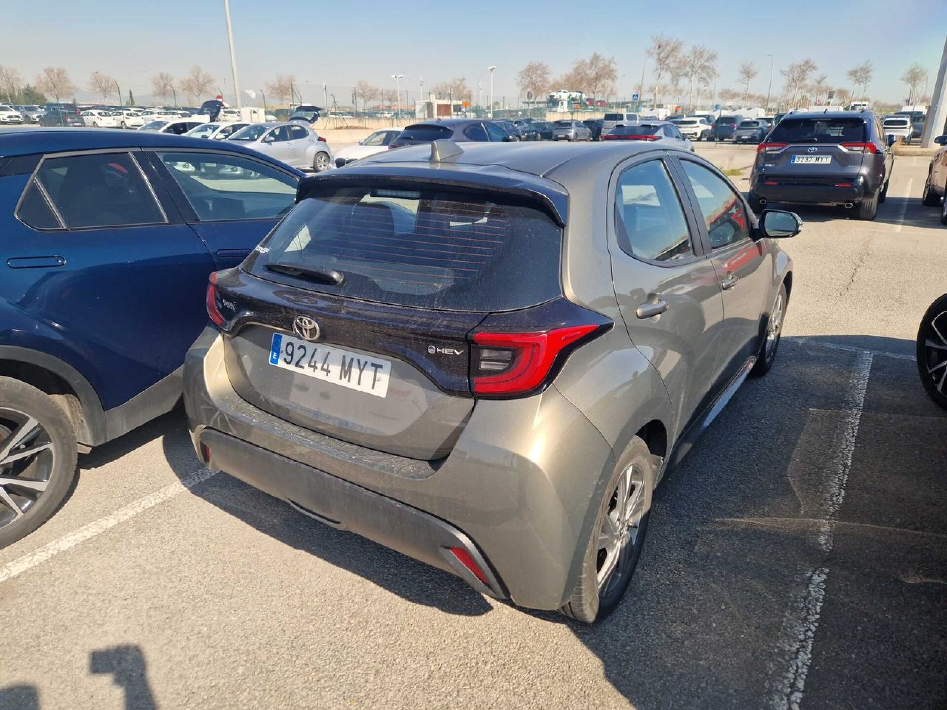 Foto 3 del anuncio Toyota Yaris 1.5 120H Active Plus  de Ocasión en Madrid