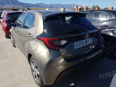 Foto impresión del anuncio Toyota Yaris 1.5 120H Active Plus  de Ocasión en Madrid