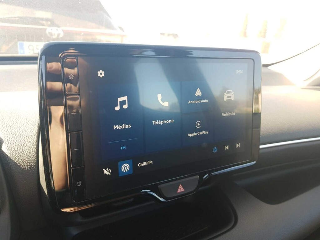 Foto 8 del anuncio Toyota Yaris 1.5 120H Active Plus  de Ocasión en Madrid