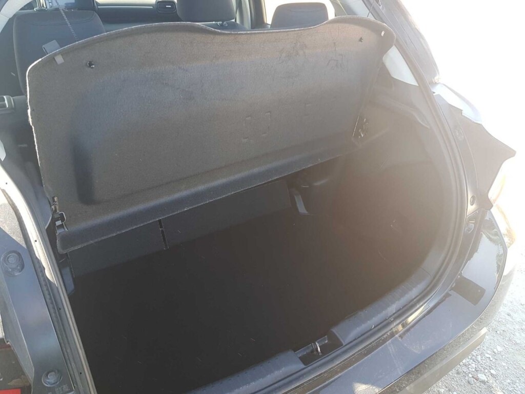 Foto 9 del anuncio Toyota Yaris 1.5 120H Active Plus  de Ocasión en Madrid