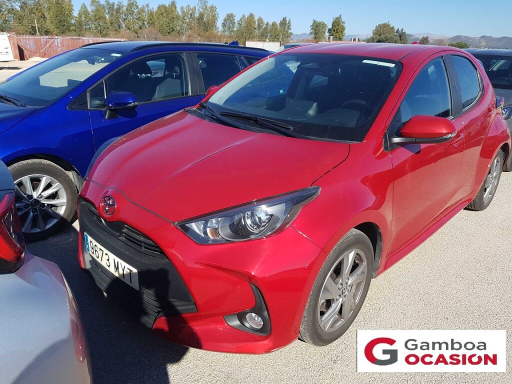 Foto principal del anuncio Toyota Yaris 1.5 120H Active Plus  de Ocasión en Madrid
