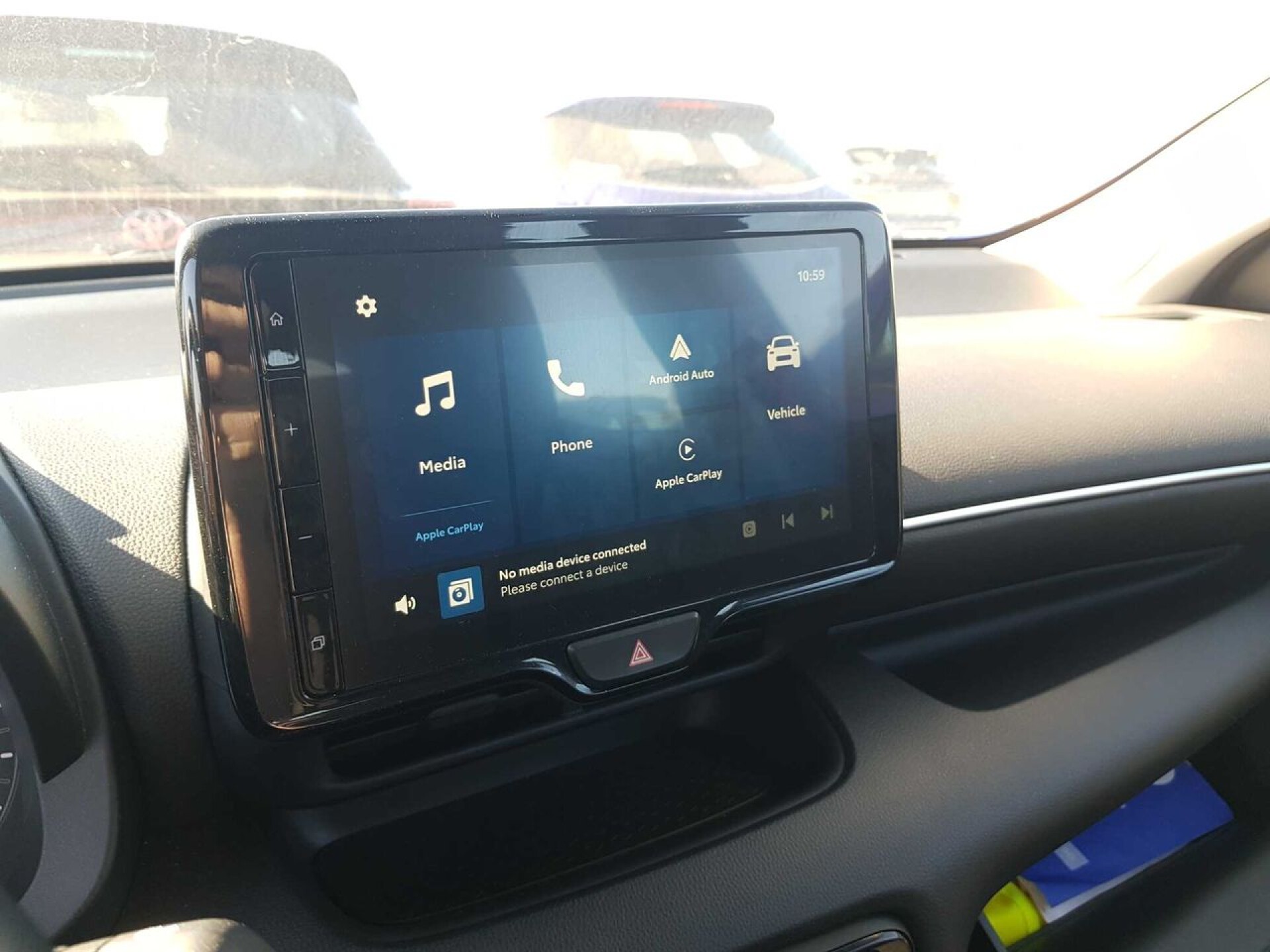 Foto 8 del anuncio Toyota Yaris 1.5 120H Active Plus  de Ocasión en Madrid