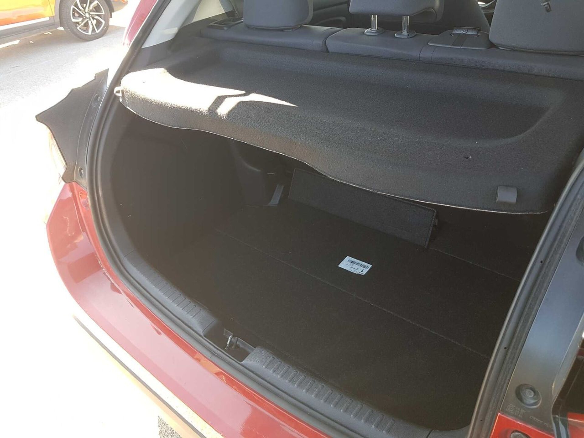 Foto 9 del anuncio Toyota Yaris 1.5 120H Active Plus  de Ocasión en Madrid