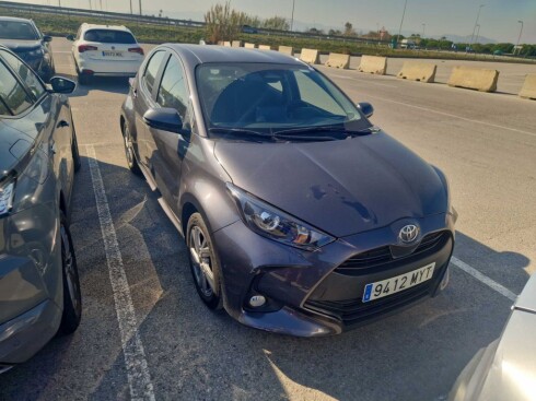 Foto impresión del anuncio Toyota Yaris 1.5 120H Active Plus  de Ocasión en Madrid