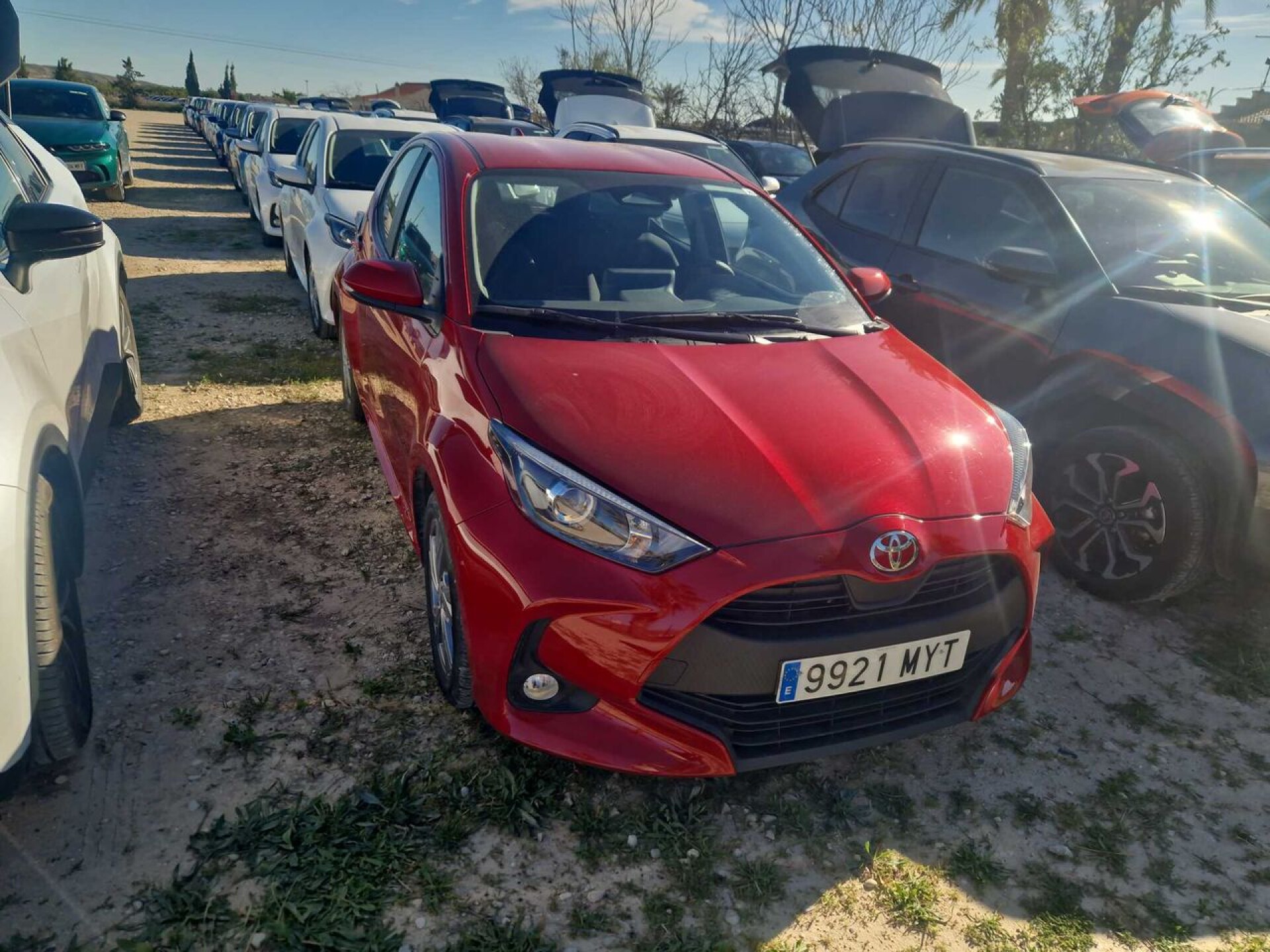 Foto 1 del anuncio Toyota Yaris 1.5 120H Active Plus  de Ocasión en Madrid