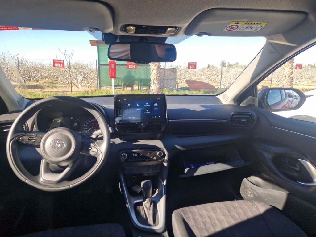 Foto 4 del anuncio Toyota Yaris 1.5 120H Active Plus  de Ocasión en Madrid