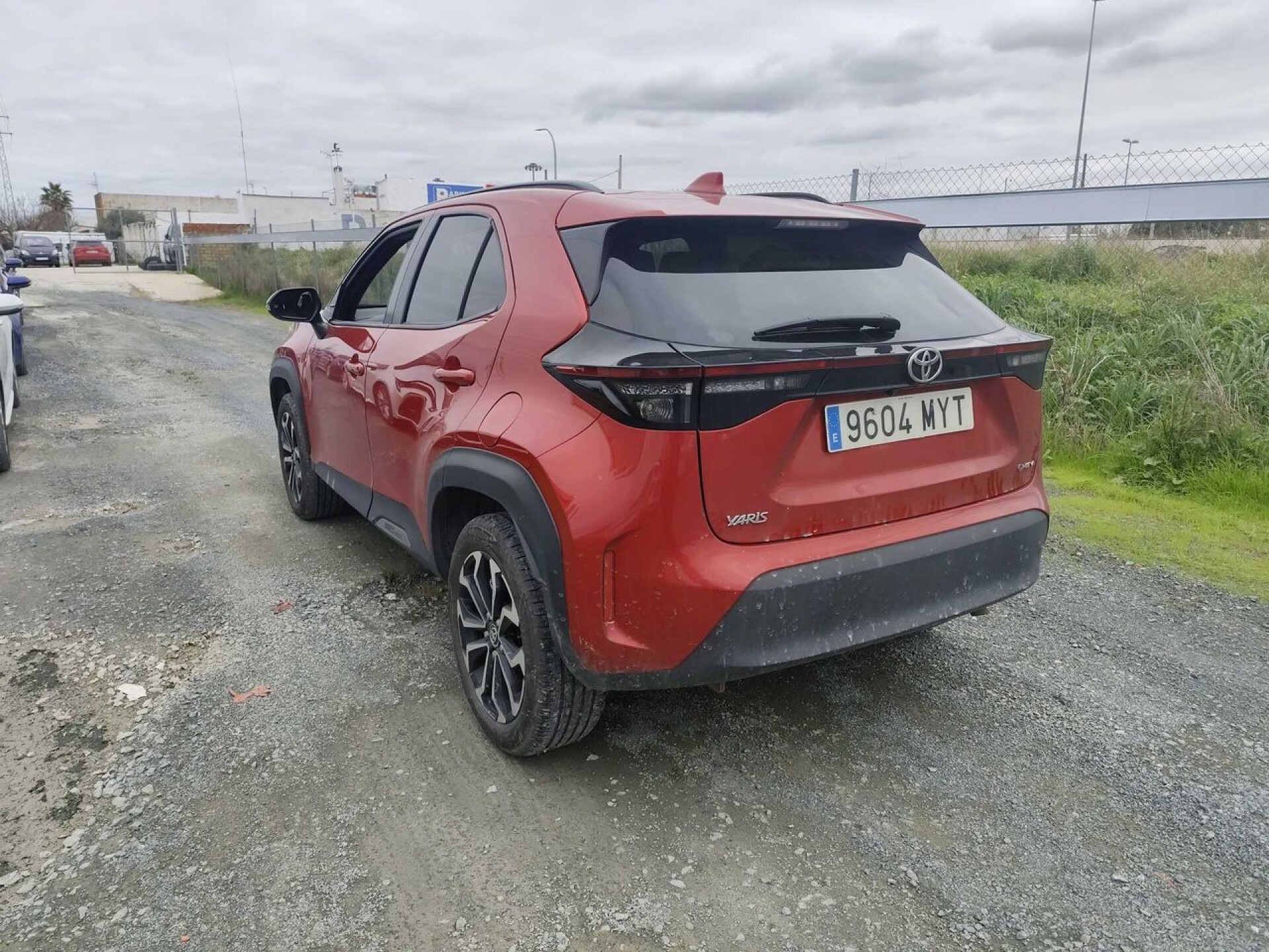 Foto 2 del anuncio Toyota Yaris Cross 1.5 120H Active Plus  de Ocasión en Madrid