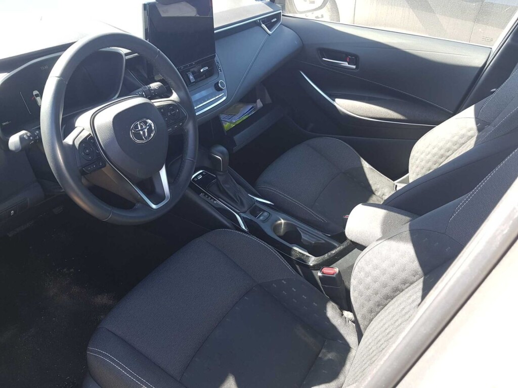 Foto 4 del anuncio Toyota Corolla 140H Active Plus Touring Sport  de Ocasión en Madrid