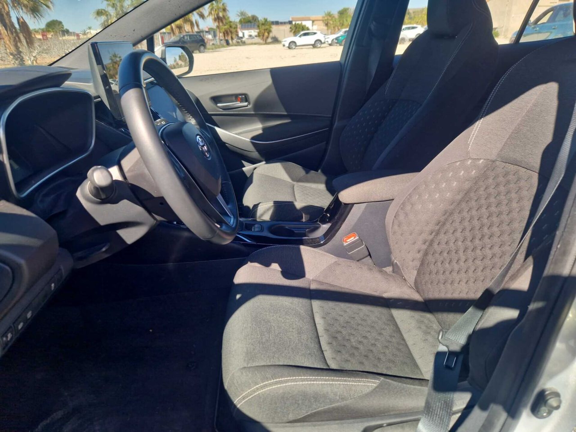 Foto 5 del anuncio Toyota Corolla 140H Active Plus Touring Sport  de Ocasión en Madrid