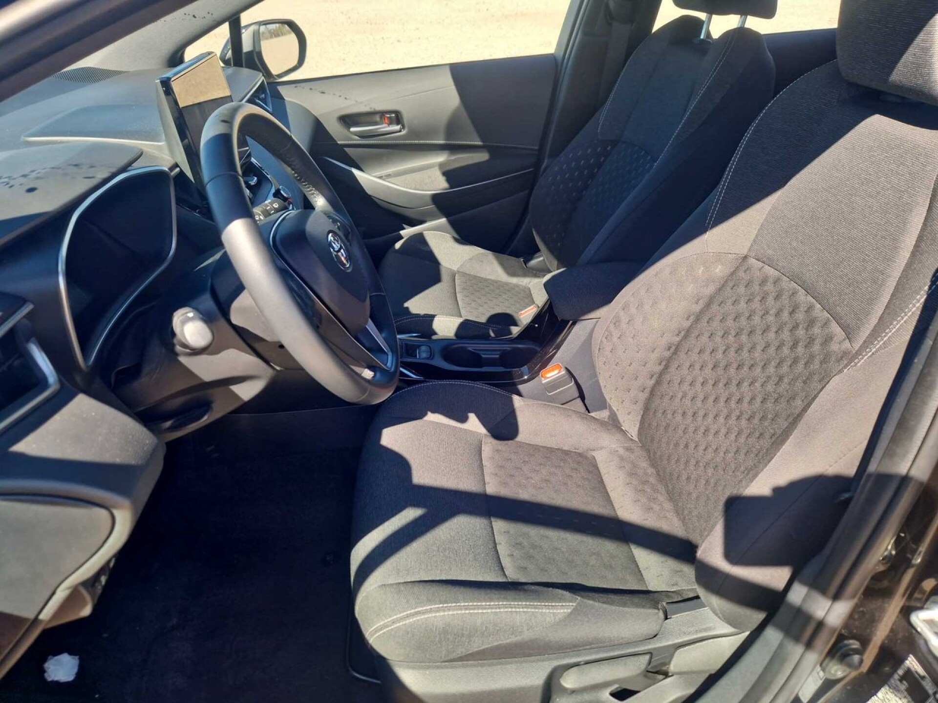 Foto 5 del anuncio Toyota Corolla 140H Active Plus Touring Sport  de Ocasión en Madrid