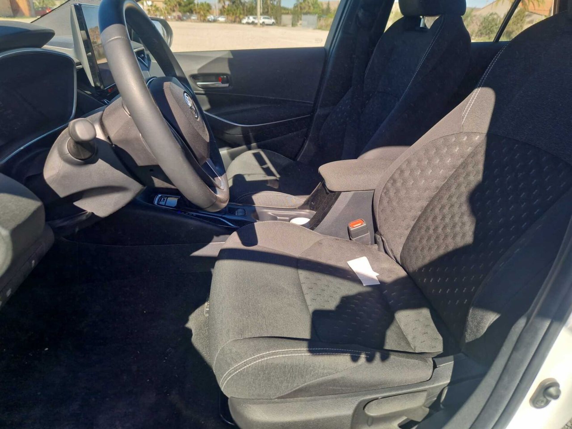 Foto 5 del anuncio Toyota Corolla 140H Active Plus Touring Sport  de Ocasión en Madrid