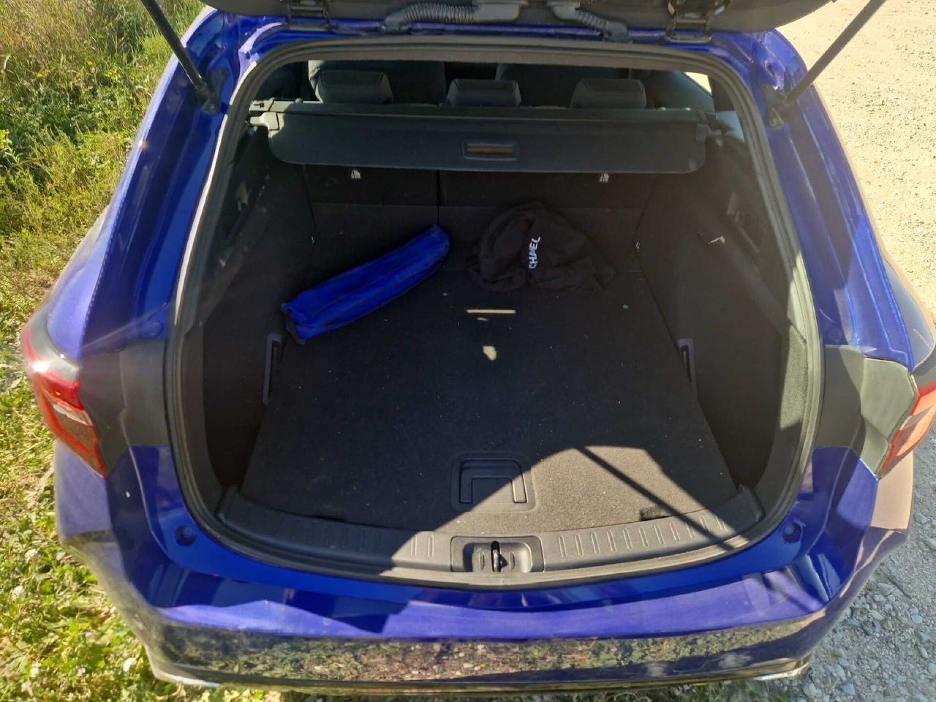 Foto 8 del anuncio Toyota Corolla 140H Active Plus Touring Sport  de Ocasión en Madrid