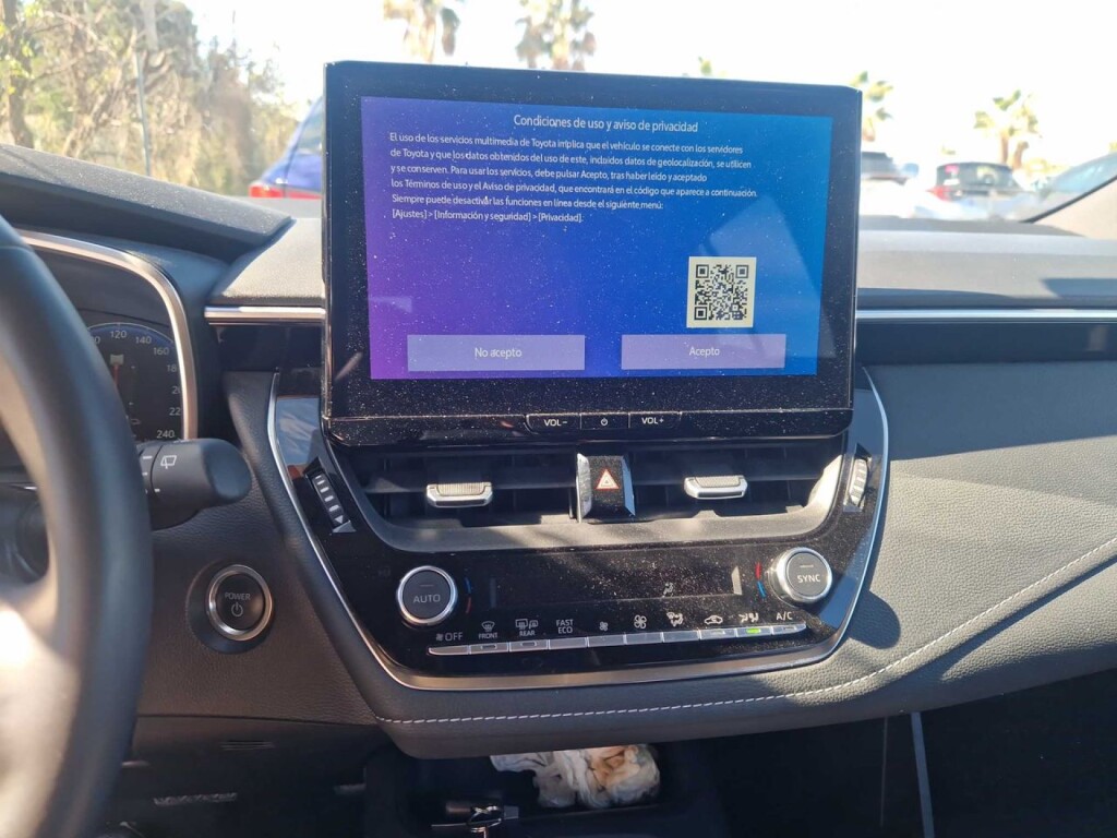 Foto 8 del anuncio Toyota Corolla 140H Active Plus Touring Sport  de Ocasión en Madrid