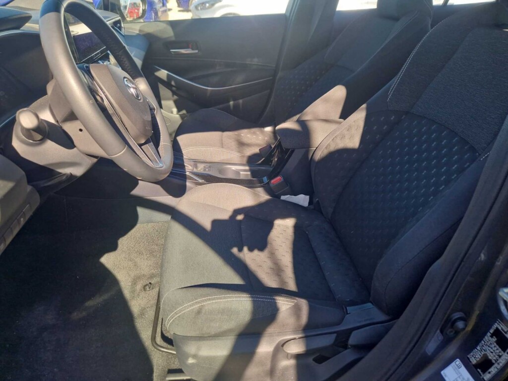 Foto 5 del anuncio Toyota Corolla 140H Active Plus Touring Sport  de Ocasión en Madrid