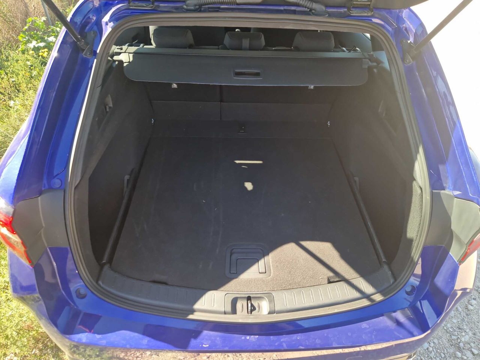 Foto 7 del anuncio Toyota Corolla 140H Active Plus Touring Sport  de Ocasión en Madrid