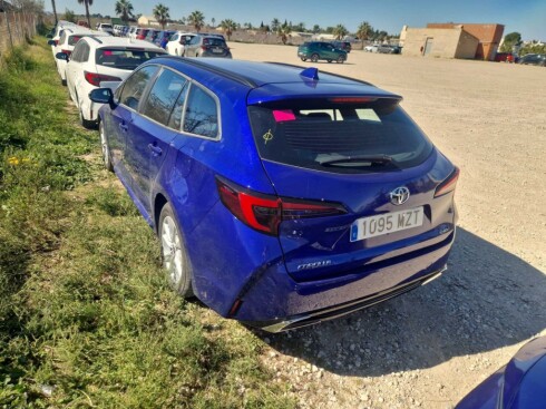 Foto impresión del anuncio Toyota Corolla 140H Active Plus Touring Sport  de Ocasión en Madrid