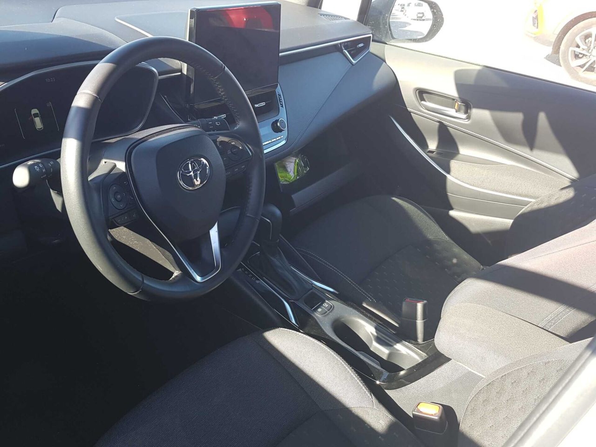 Foto 5 del anuncio Toyota Corolla 140H Active Plus Touring Sport  de Ocasión en Madrid