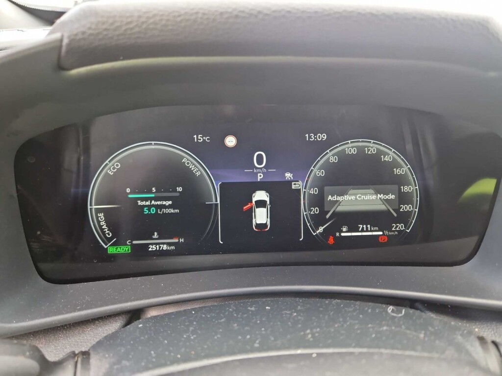 Foto 7 del anuncio Toyota C-HR 1.8 Advance Hybrid 140  de Ocasión en Madrid