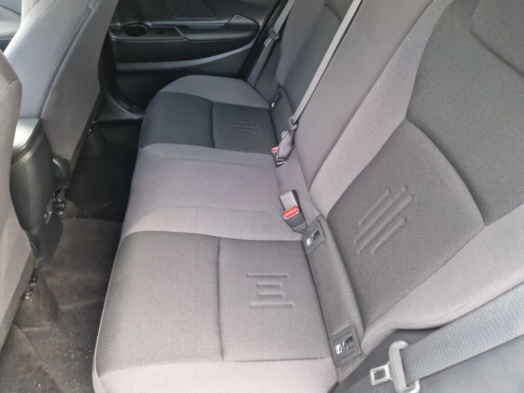 Foto 6 del anuncio Toyota C-HR 1.8 Advance Hybrid 140  de Ocasión en Madrid