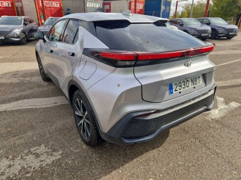 Foto impresión del anuncio Toyota C-HR 1.8 Advance Hybrid 140  de Ocasión en Madrid