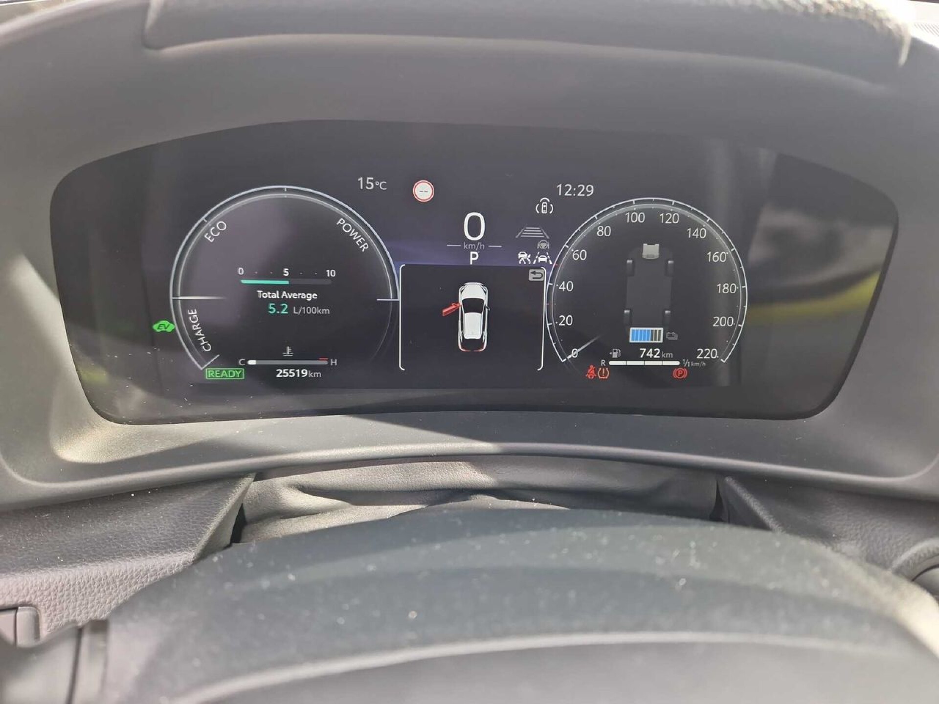 Foto 7 del anuncio Toyota C-HR 1.8 Advance Hybrid 140  de Ocasión en Madrid