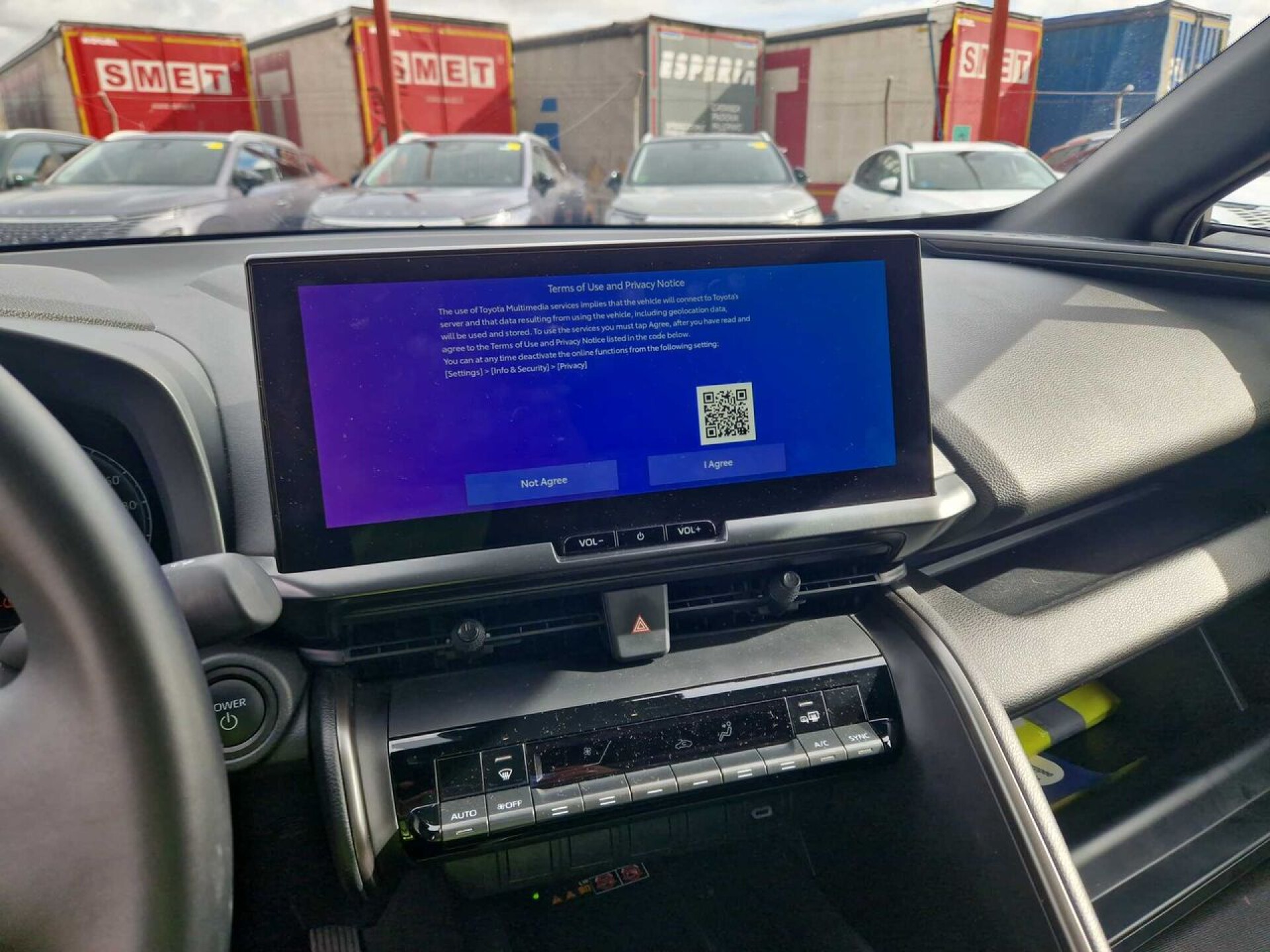 Foto 8 del anuncio Toyota C-HR 1.8 Advance Hybrid 140  de Ocasión en Madrid