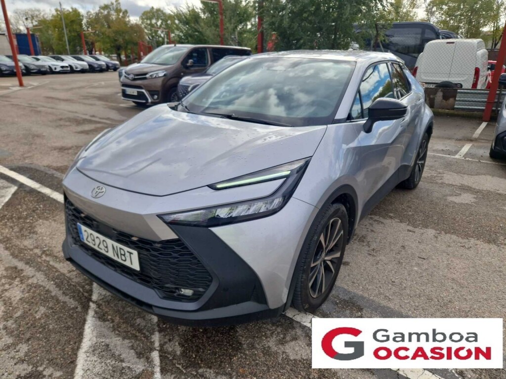 Foto principal del anuncio Toyota C-HR 1.8 Advance Hybrid 140  de Ocasión en Madrid