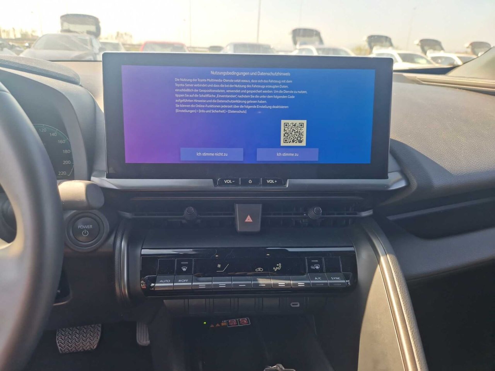 Foto 8 del anuncio Toyota C-HR 1.8 Advance Hybrid 140  de Ocasión en Madrid