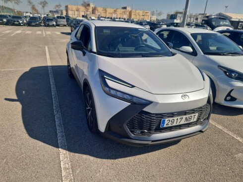 Foto impresión del anuncio Toyota C-HR 1.8 Advance Hybrid 140  de Ocasión en Madrid