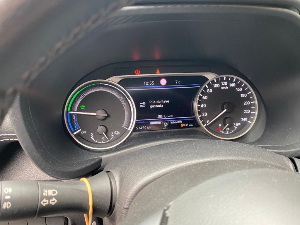 Foto 6 del anuncio Nissan Juke 1.6 Hybrid 105kW (145CV) Tekna  de Ocasión en Madrid