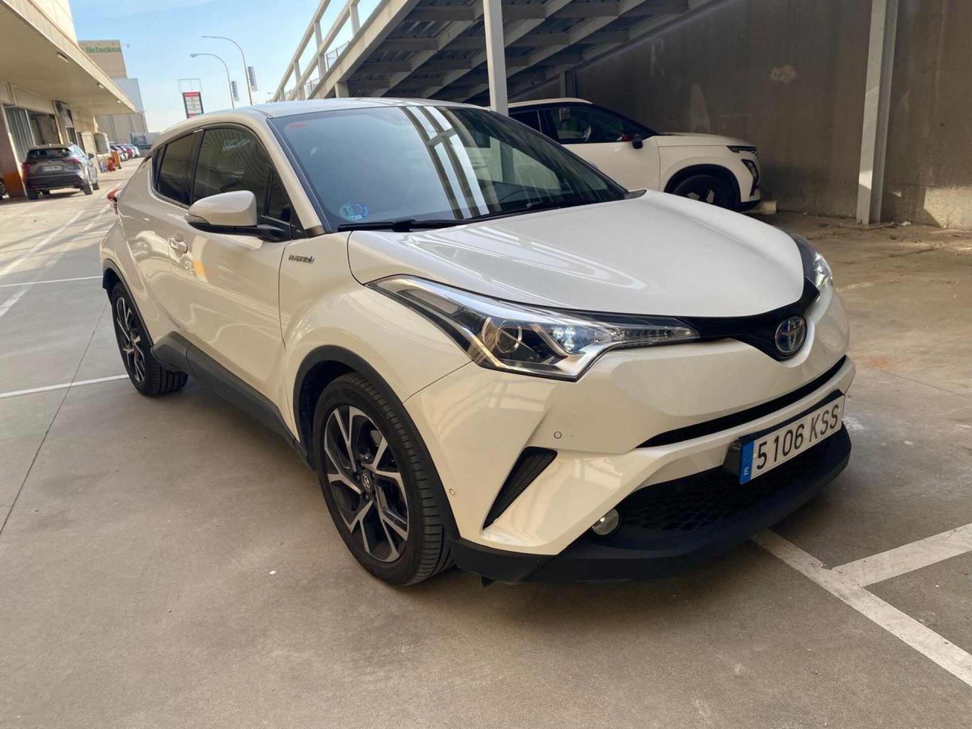 Foto 1 del anuncio Toyota C-HR 1.8 125H Advance  de Ocasión en Madrid