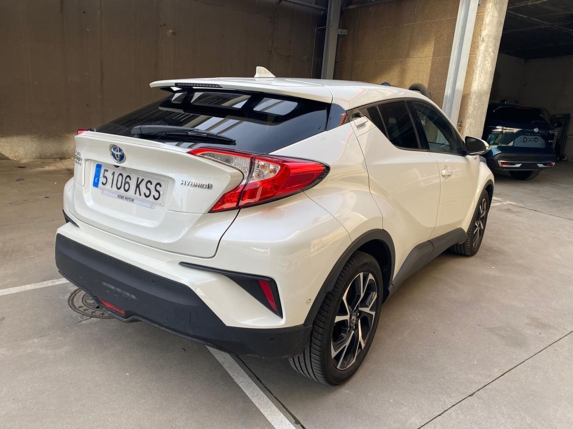 Foto 3 del anuncio Toyota C-HR 1.8 125H Advance  de Ocasión en Madrid