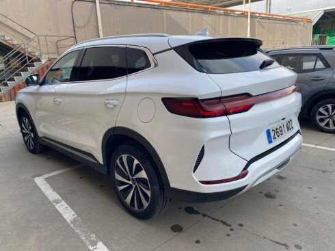 Foto impresión del anuncio BYD Seal U DM-i Comfort  de Ocasión en Madrid