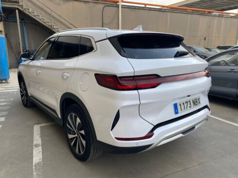 Foto impresión del anuncio BYD Seal U DM-i Comfort  de Ocasión en Madrid