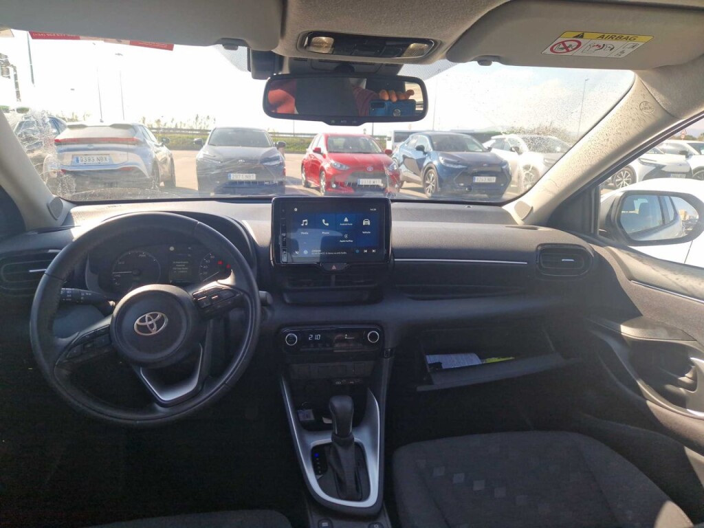 Foto 4 del anuncio Toyota Yaris 1.5 120H Active Plus  de Ocasión en Madrid