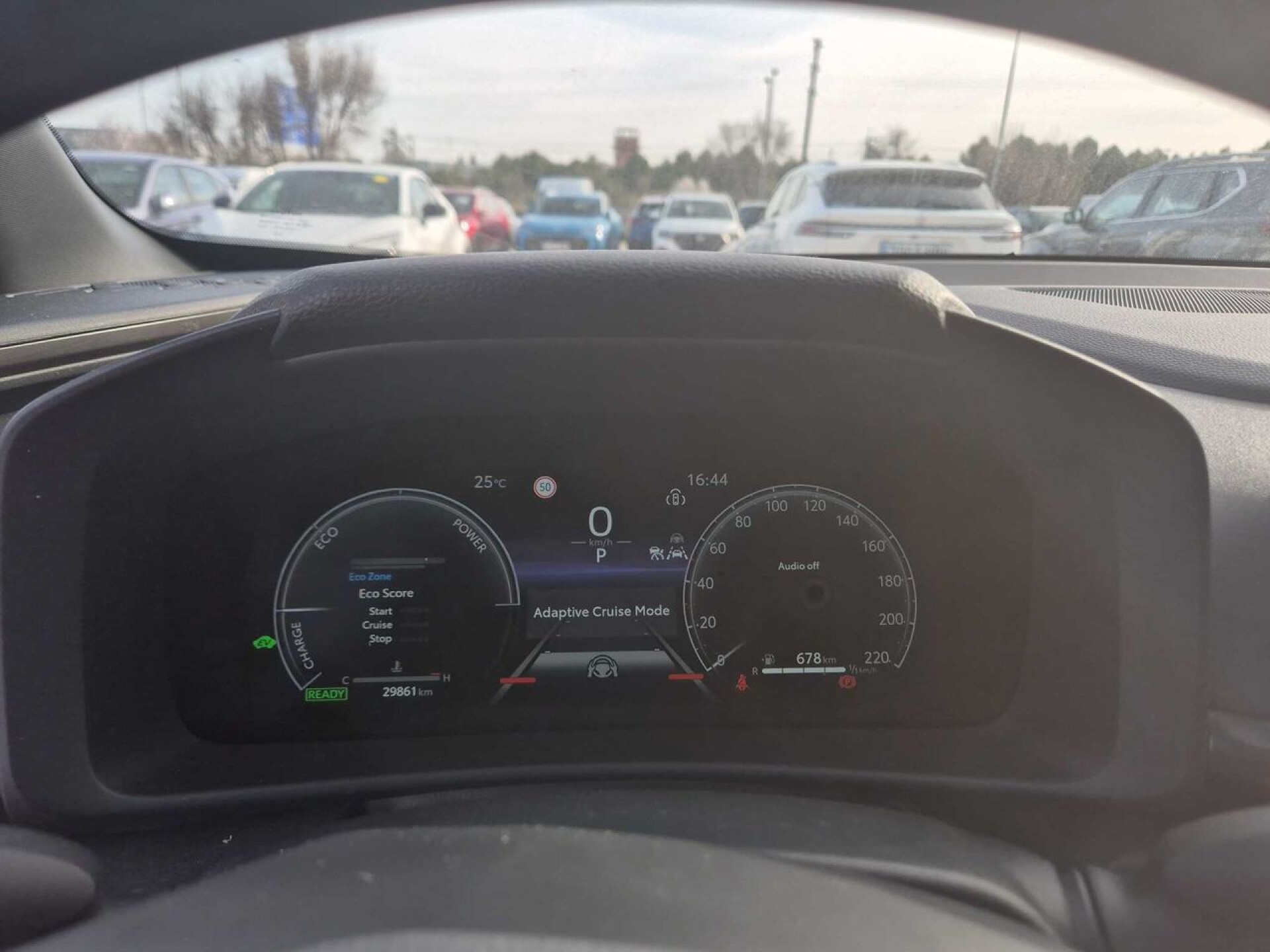 Foto 7 del anuncio Toyota C-HR 1.8 Advance Hybrid 140  de Ocasión en Madrid