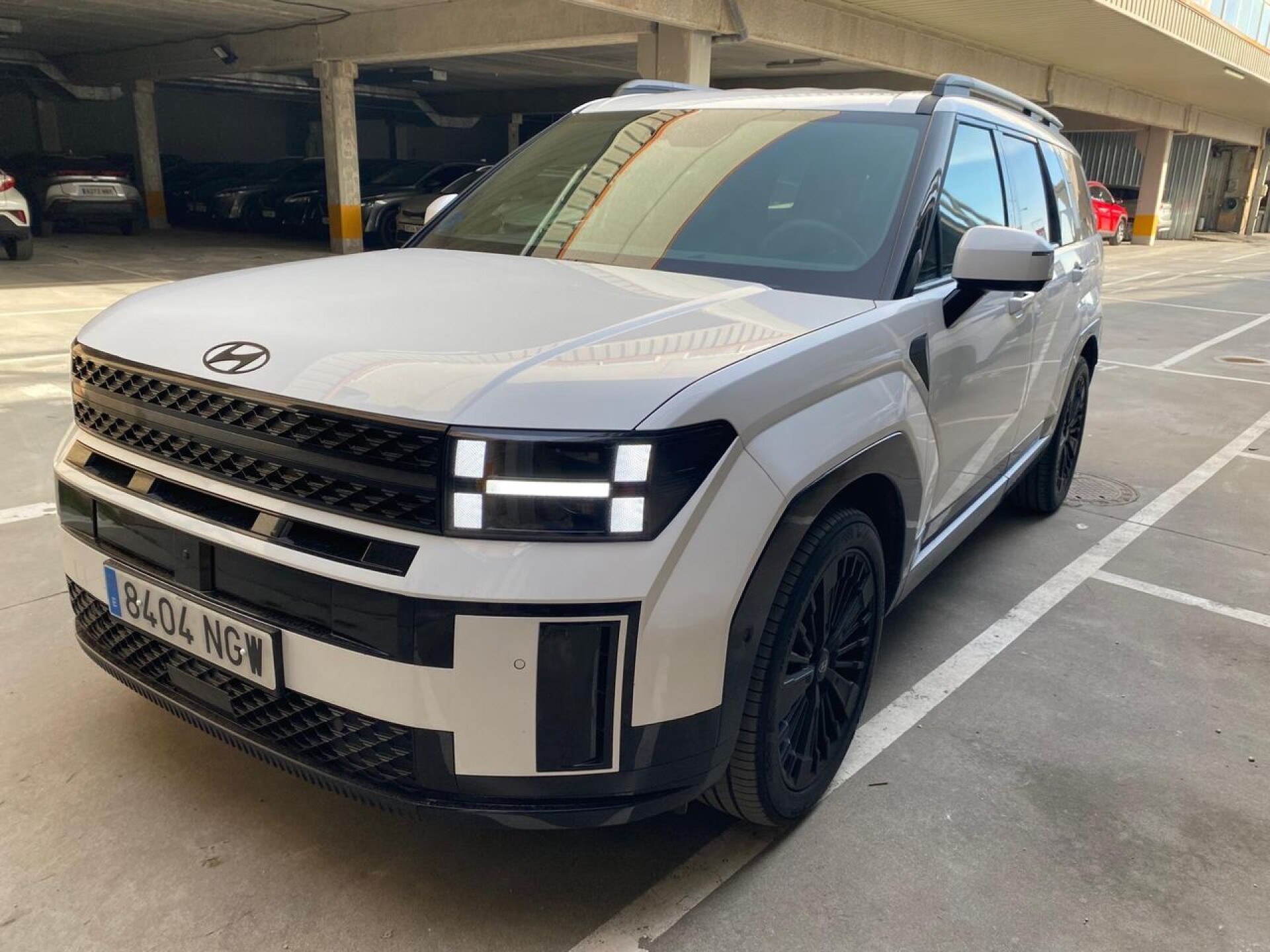 Foto 7 del anuncio Hyundai Santa Fe PHEV 1.6T 253CV 4X4 AT Calligraphy Ll.Di  de Ocasión en Madrid