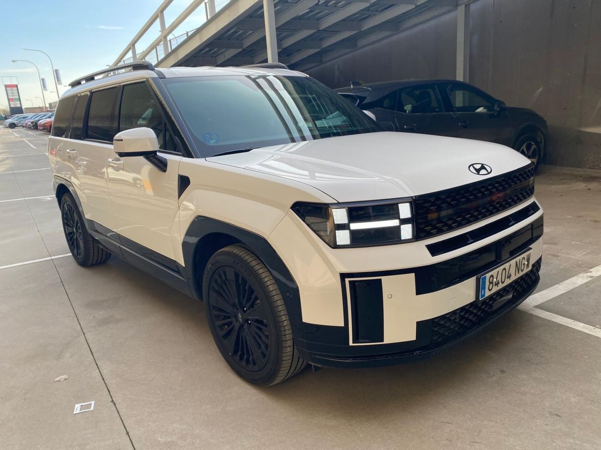 Foto 1 del anuncio Hyundai Santa Fe PHEV 1.6T 253CV 4X4 AT Calligraphy Ll.Di  de Ocasión en Madrid