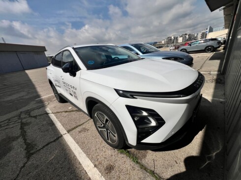 Foto impresión del anuncio Omoda 5 EV EV 61 kWh Premium  de Ocasión en Madrid
